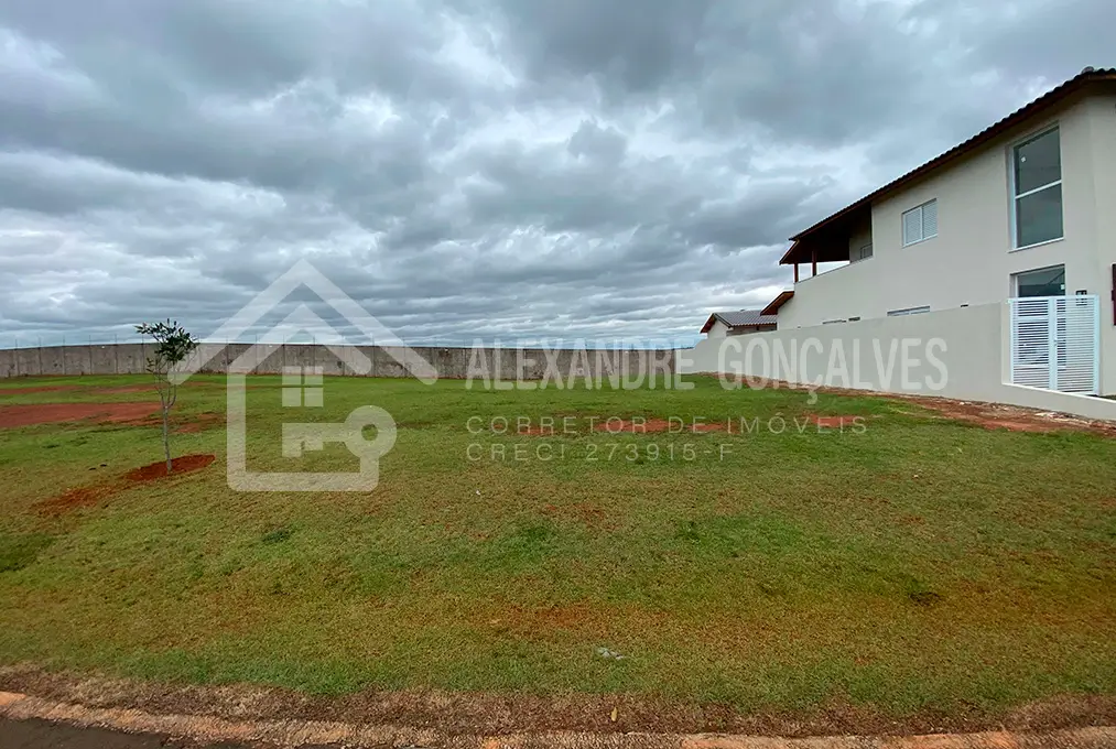 Terreno à venda no Village Manacá | Quadra S, Lote 26